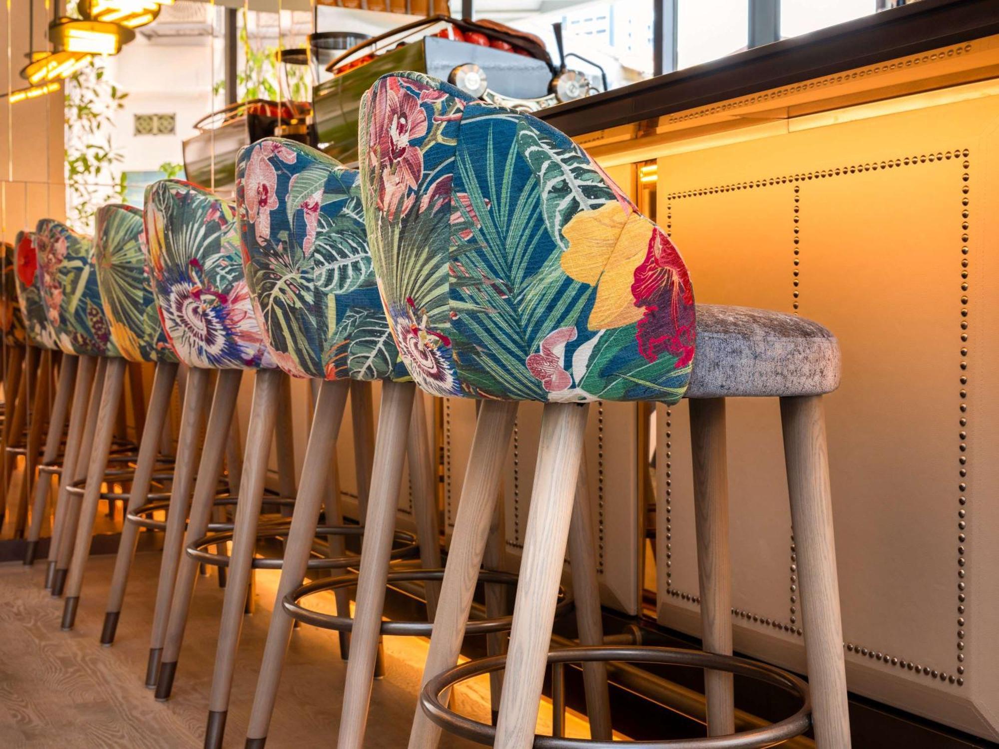 Mondrian Singapore Duxton Esterno foto Bar stools